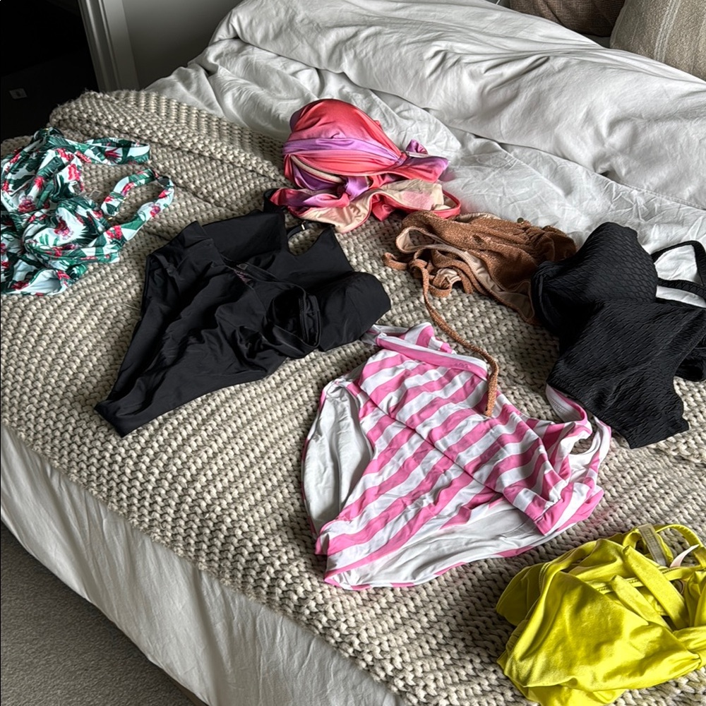 Victoria's Secret swim Lot of 7 swimsuits DD/L cup